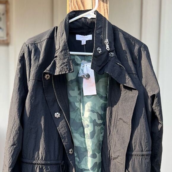 Black Lightweight Anorak/ Utility Jacket w optional hood & drawstring waist - Picture 7 of 9
